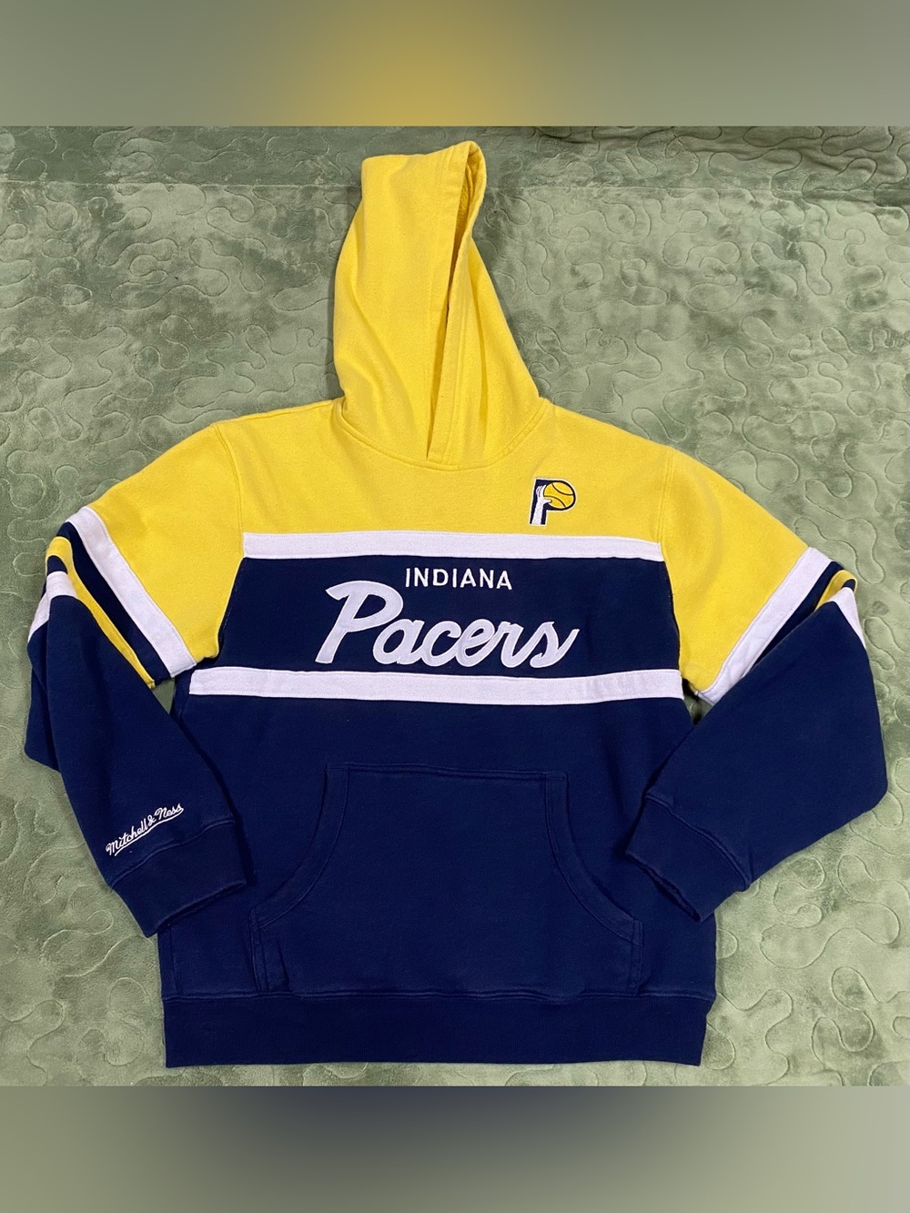 Mitchell & Ness NBA Indiana Pacers Head Coach Script Hoodie Youth L, Hardwood